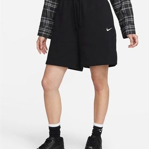 Nike High Rise Loose Fit Shorts // NWT